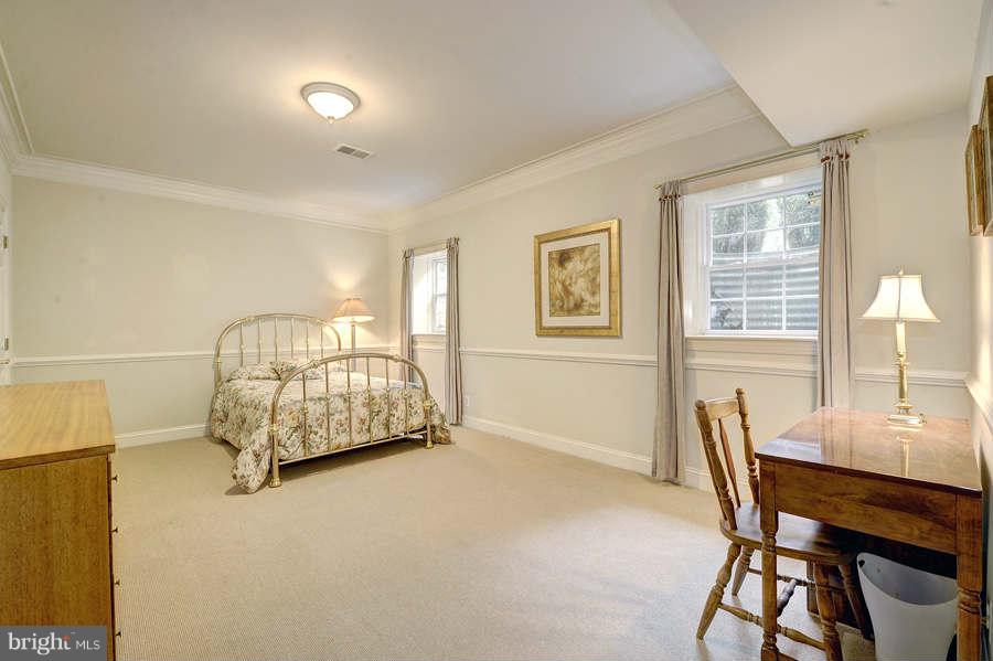 11305 South Glen Road Potomac, MD 20854 - Photo 24 of 30 Fifth Bedroom