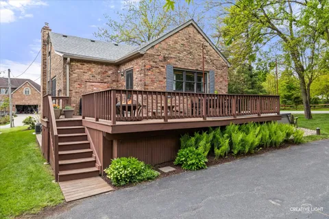 a view of a back yard of the house
