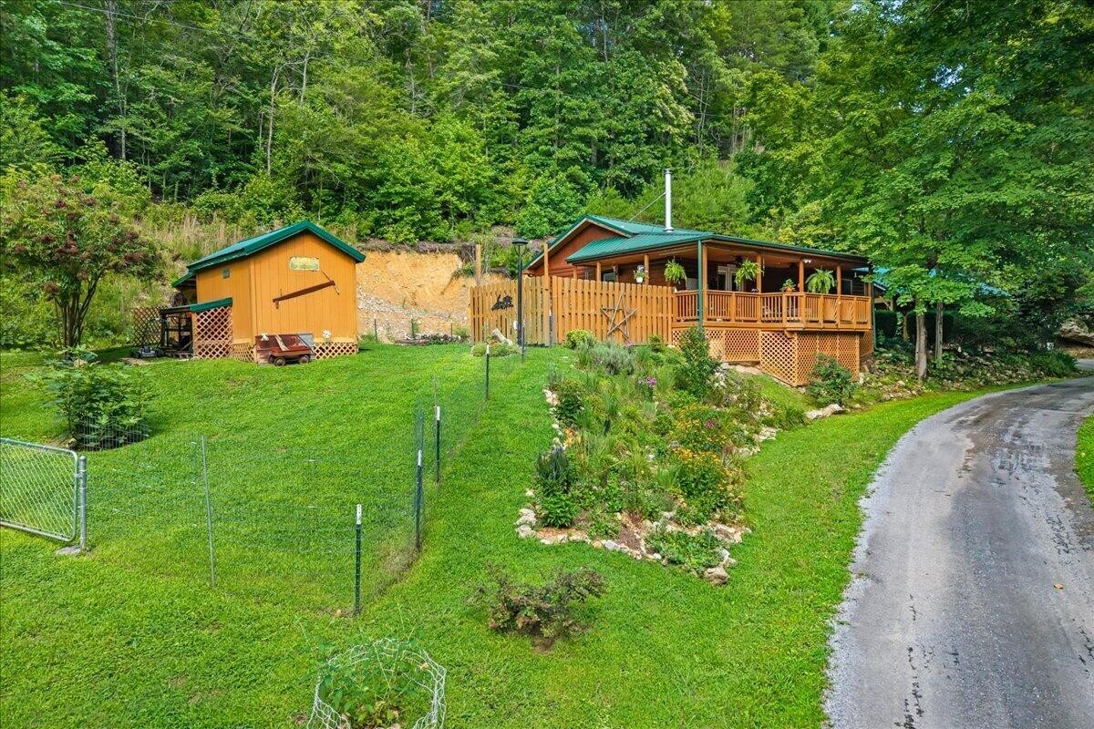 229 Smokey Run Road Tellico Plains, TN 37385 - Photo 33 of 36 Gallery Image 33