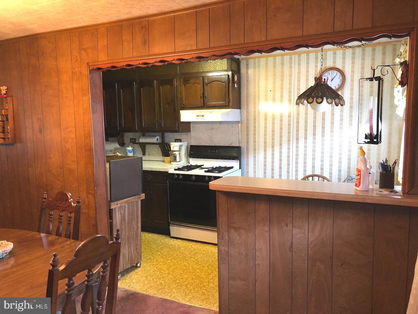 142 Academy Road Clifton Heights, PA 19018 - Photo 5 of 13 Kitchen