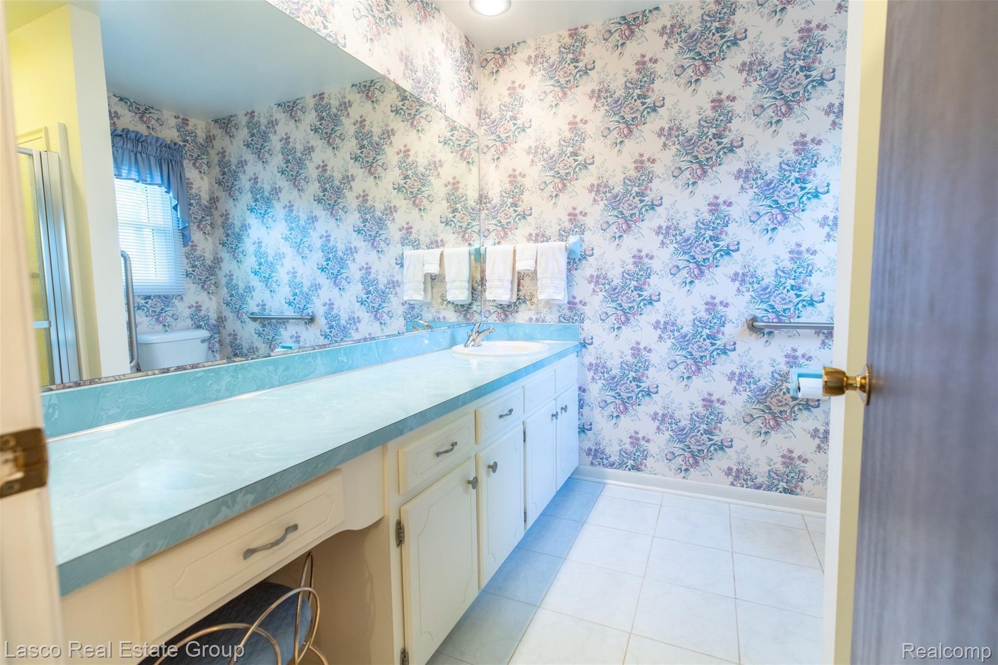 6343 Kings Pointe Road Grand Blanc, MI 48439 - Photo 17 of 44 BPF_8819.jpg