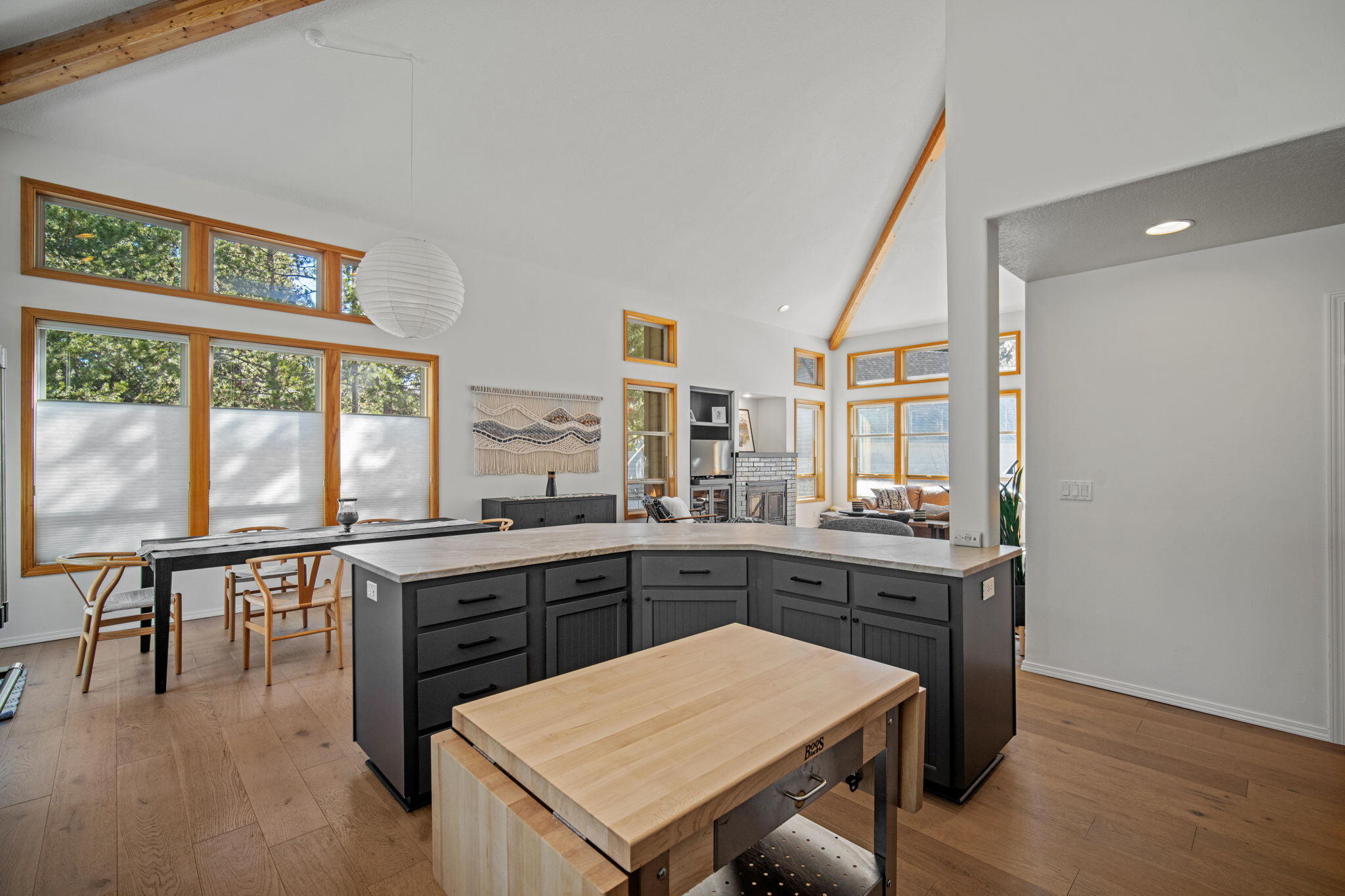 18116 Modoc Lane, Unit 15 Sunriver, OR 97707 - Photo 17 of 50 Kitchen