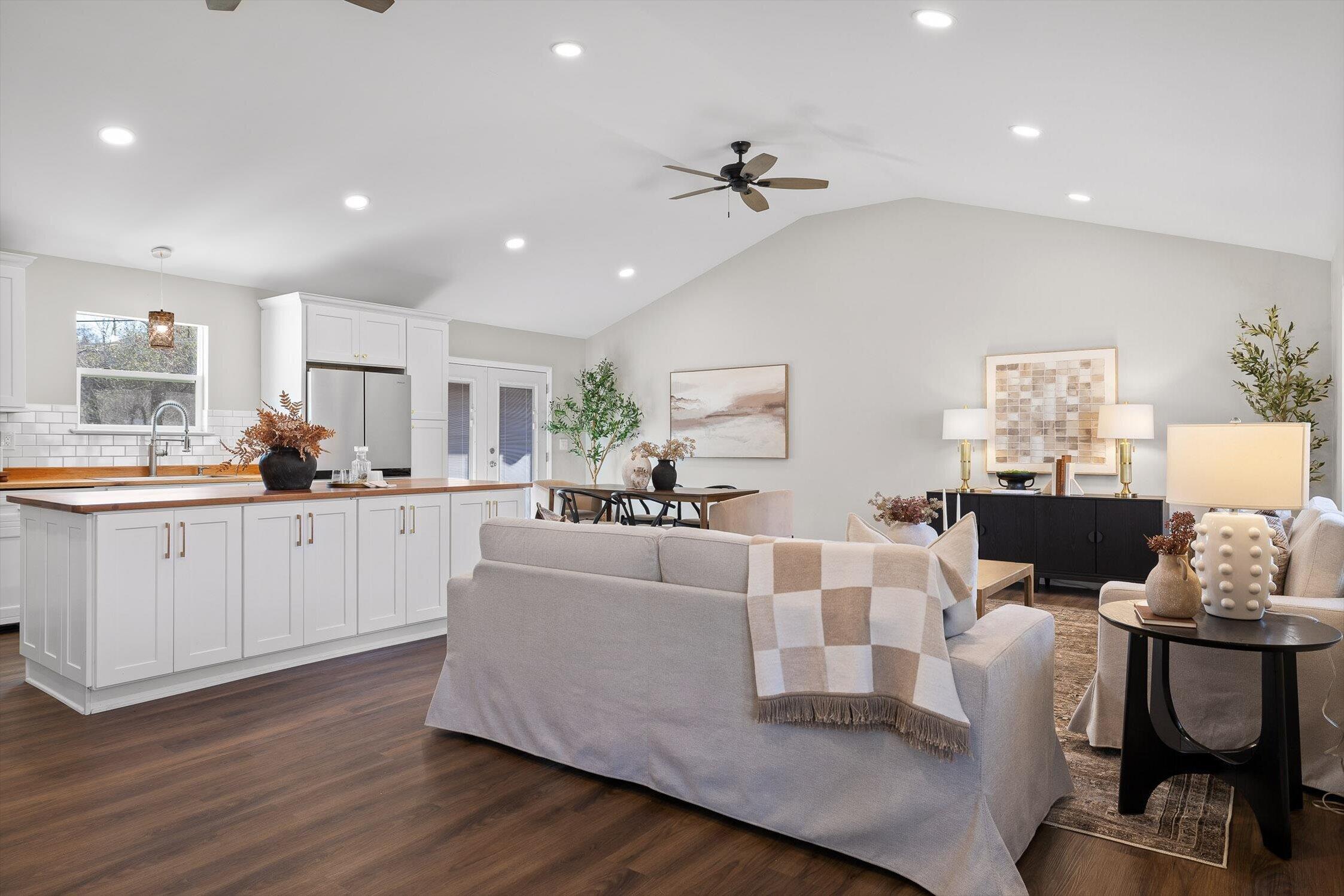 628 Spring Valley Lane Chattanooga, TN 37415 - Photo 4 of 76 03-Spring Valley-3