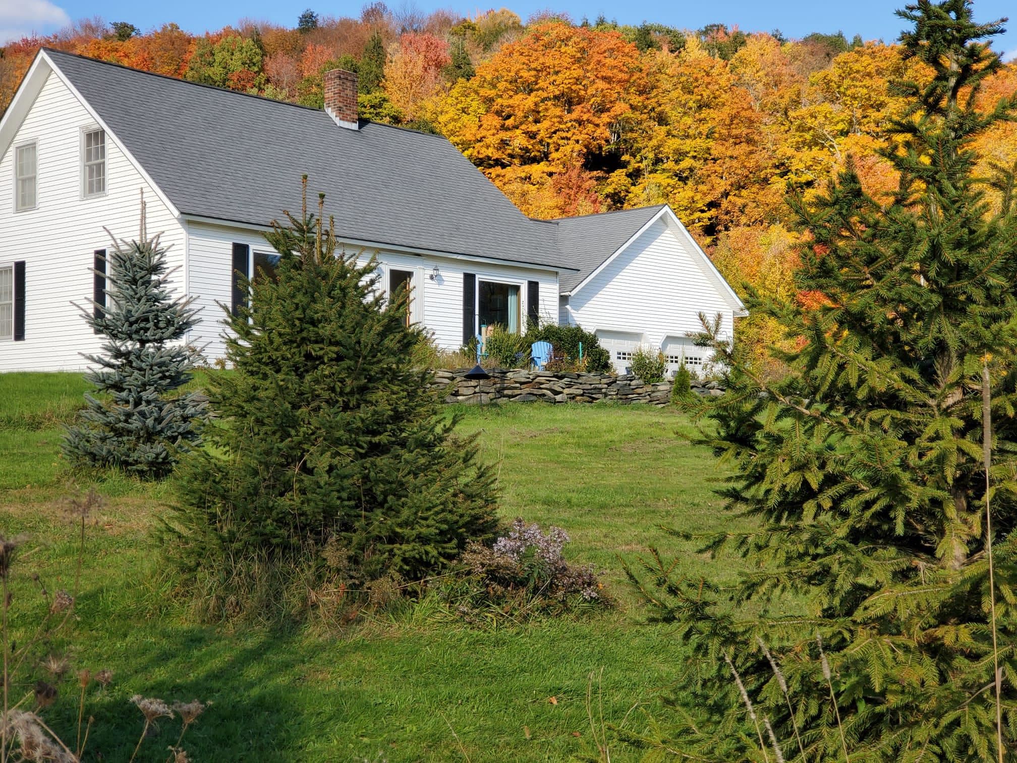 318 Dodd Road Fairfield, VT 05448 - Photo 2 of 40