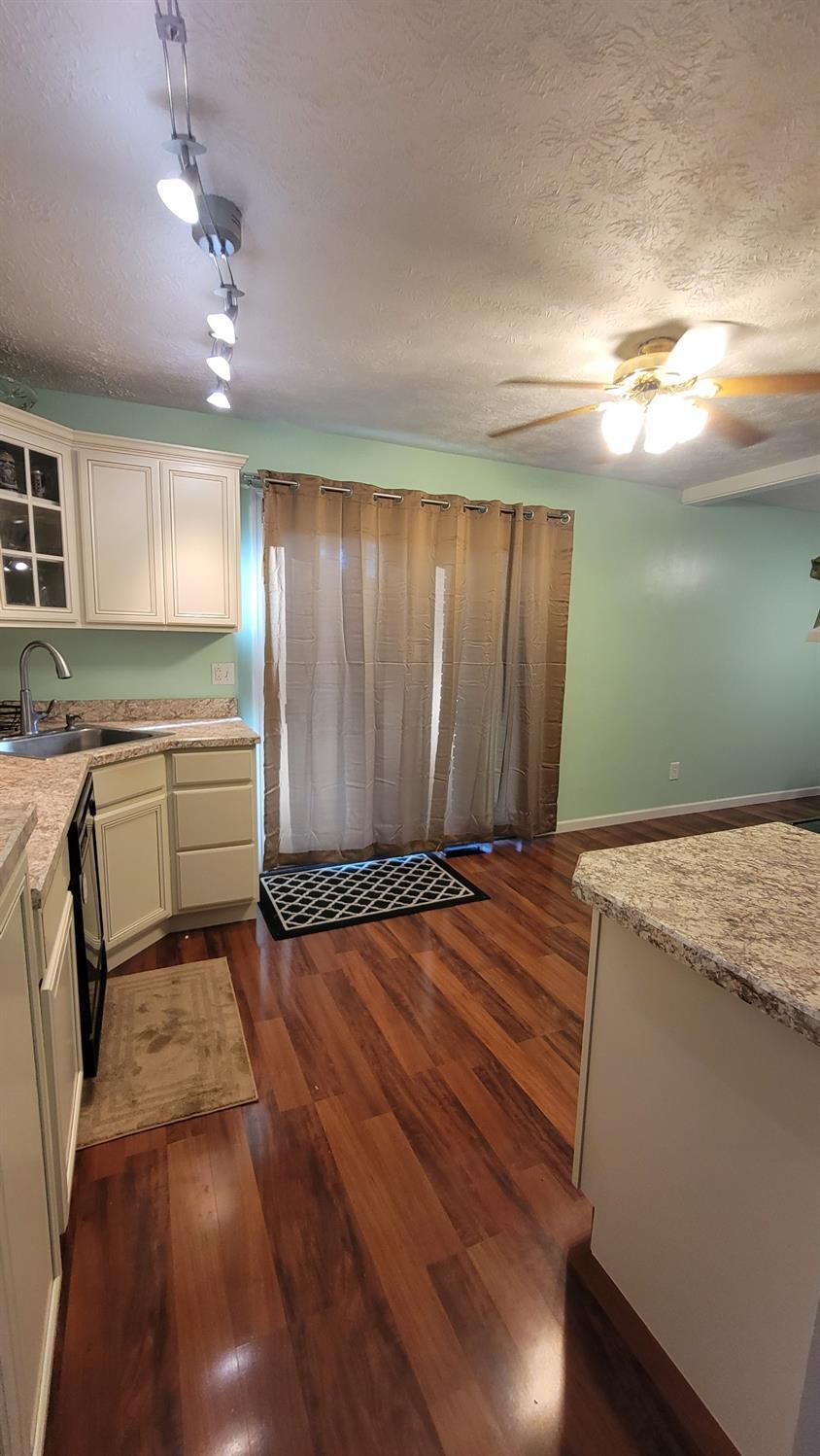4838 Stoneybrook Road Cincinnati, OH 45244 - Photo 11 of 21 Gallery Image 11