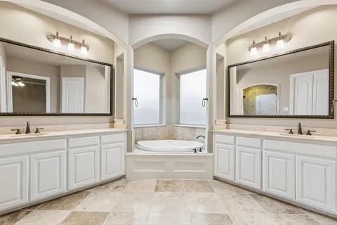 $1,097,000 | 2220 Trophy Club Drive, Trophy Club, TX 76262