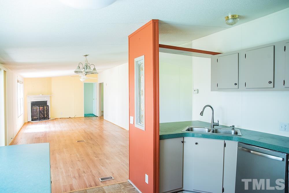 800 Woodsdale Road Roxboro, NC 27574 - Photo 7 of 54