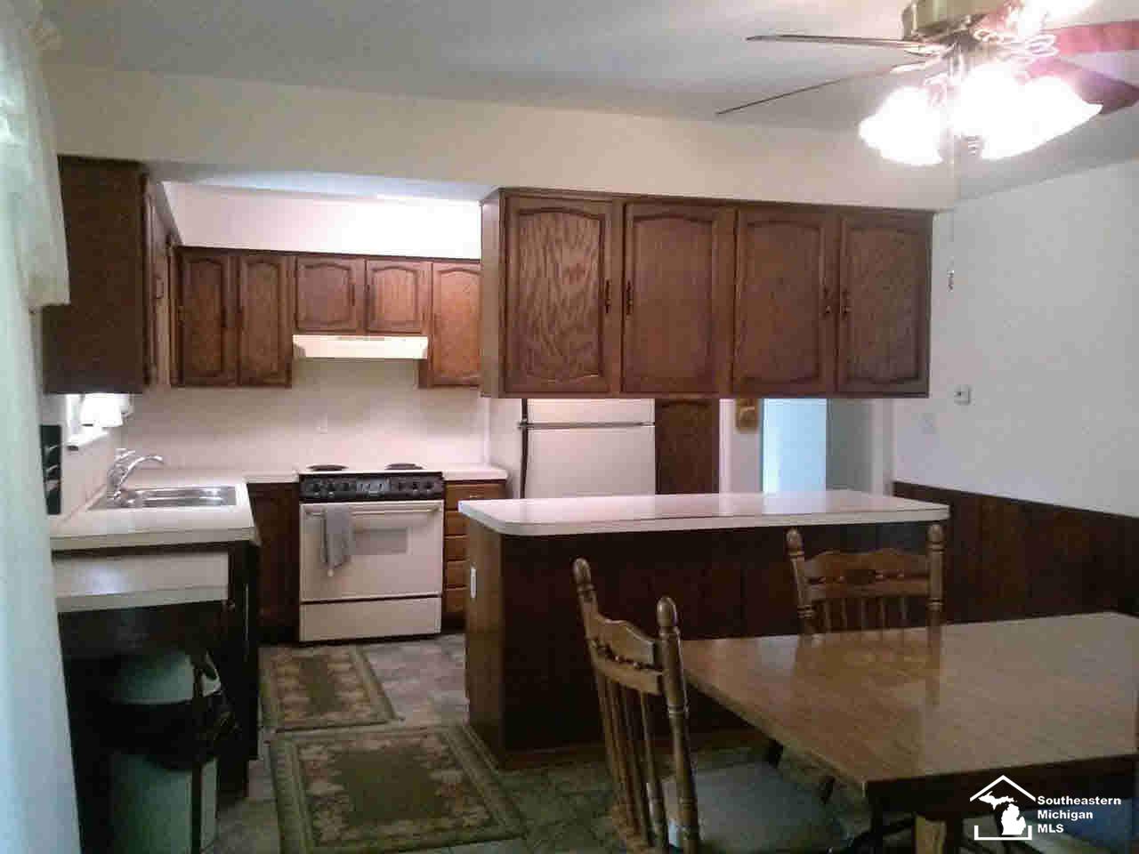 2146 West Dean Road Temperance, MI 48182 - Photo 7 of 14 Kitchen