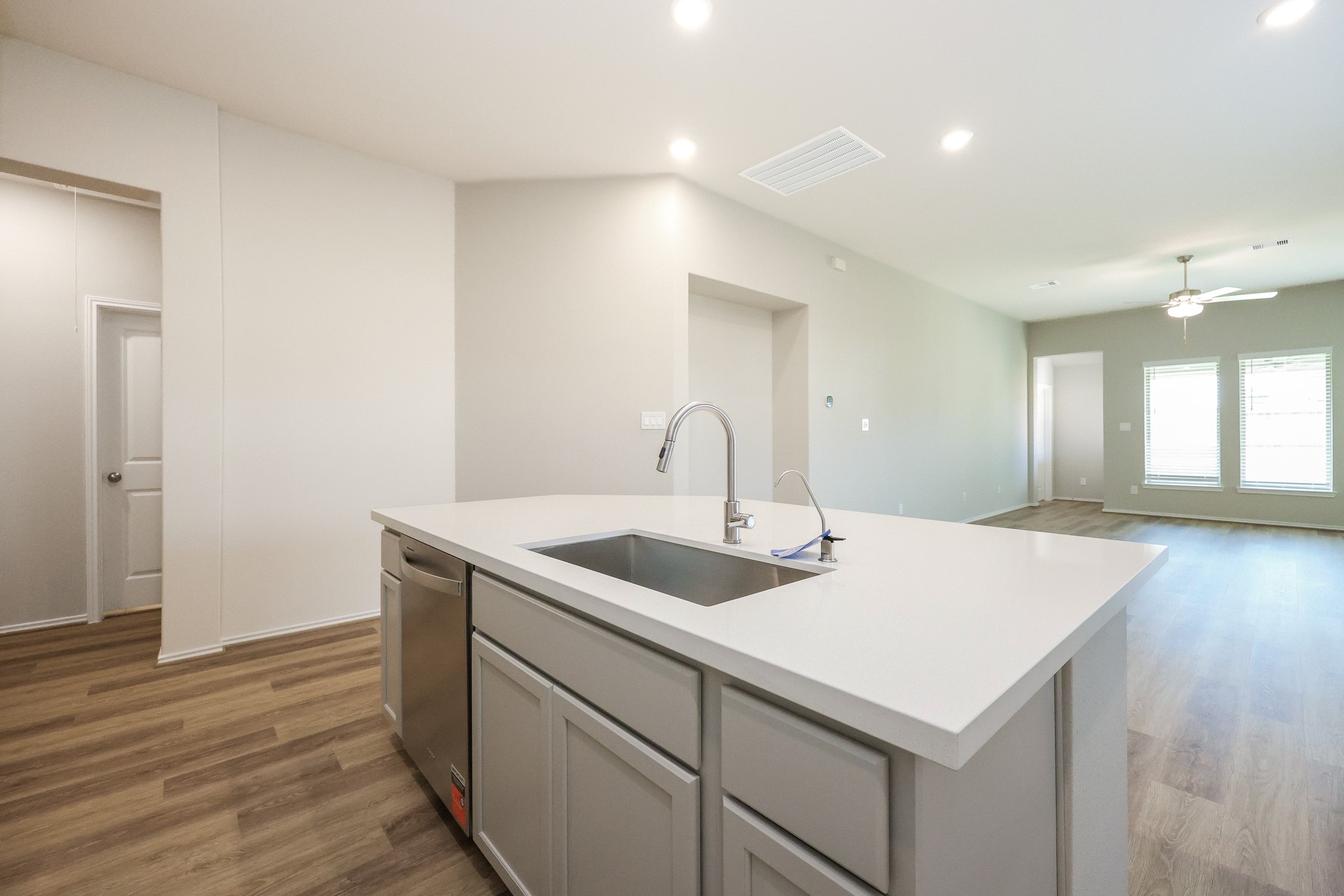 110 Candlelight Ridge Richmond, TX 77406 - Photo 13 of 32 Gallery Image 13