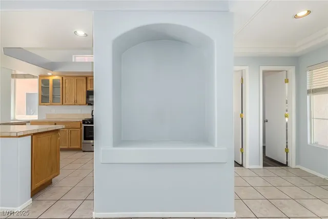 $2,100 | 9842 Silver Lasso Street, Las Vegas, NV 89183