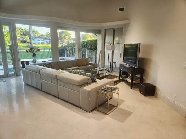 $7,500 | 5480 Northwest 41st Terrace, Boca Raton, FL 33496