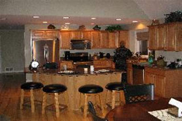 6590 Lakeshore Road Palms, MI 48465 - Photo 7 of 12 31055472-6.JPG