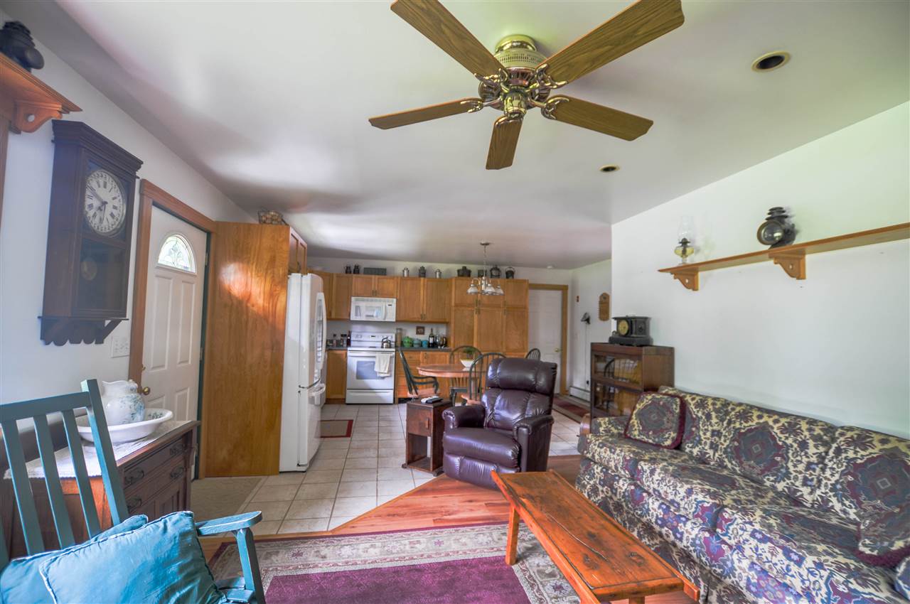 1191 Richmond Road Hinesburg, VT 05461 - Photo 4 of 16 Gallery Image 4