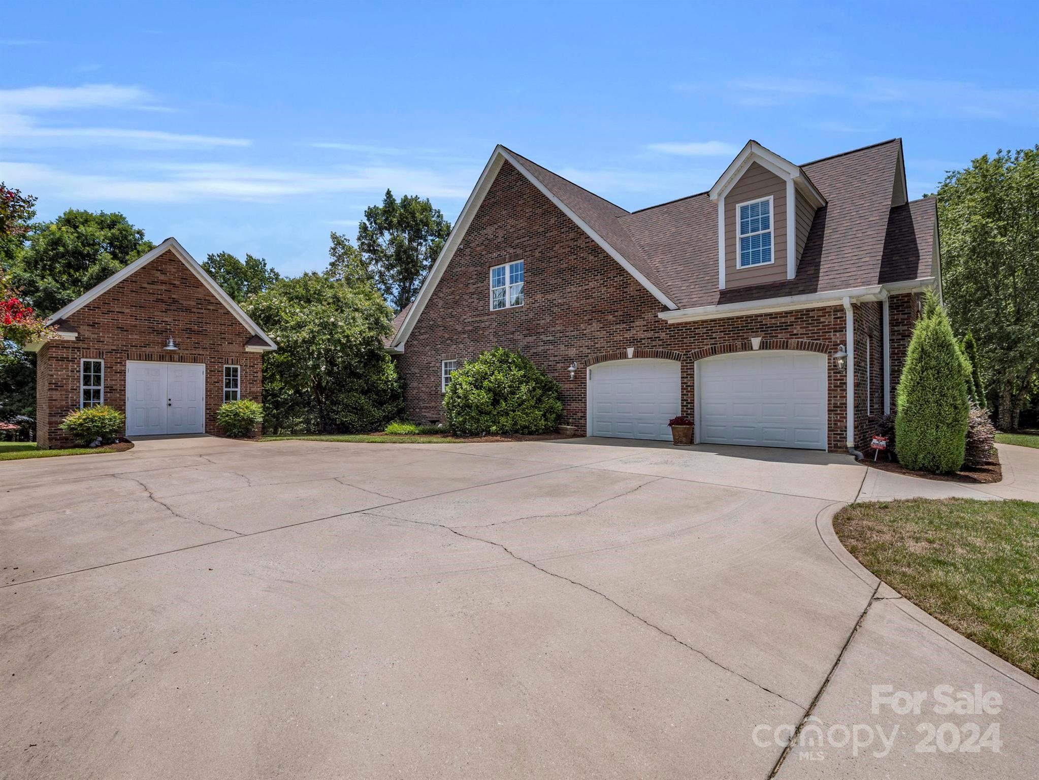 129 Laurel Ridge Drive Cherryville, NC 28021 - Photo 5 of 42 Gallery Image 5