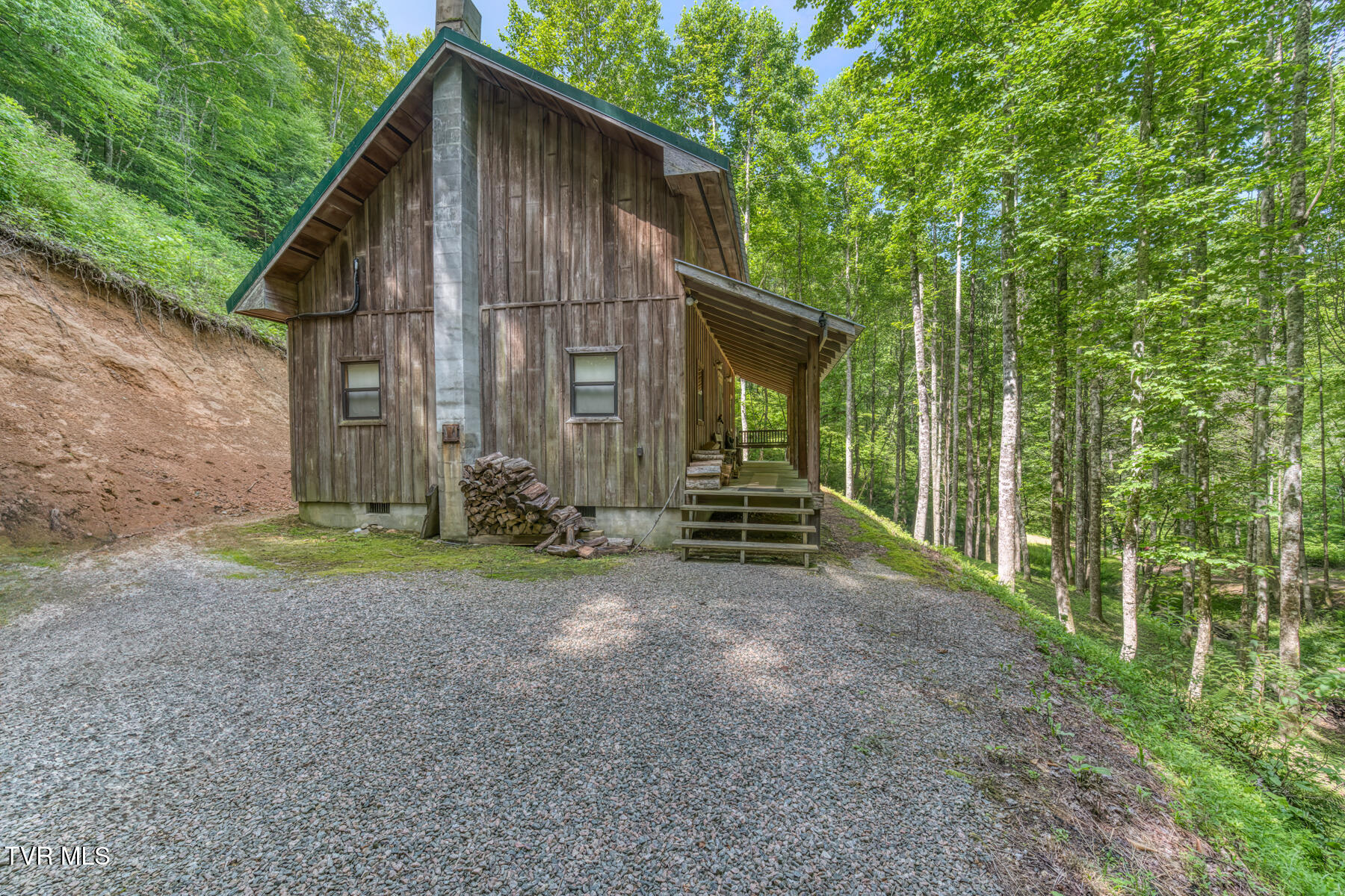 1150 Stage Road Mountain City, TN 37683 - Photo 23 of 31 1150 Stage Road-23