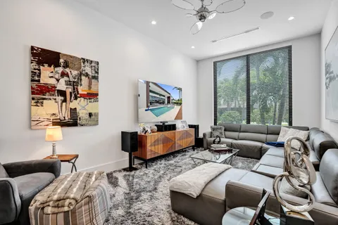 $7,999,000 | 2816 Northeast 38th Street, Fort Lauderdale, FL 33308