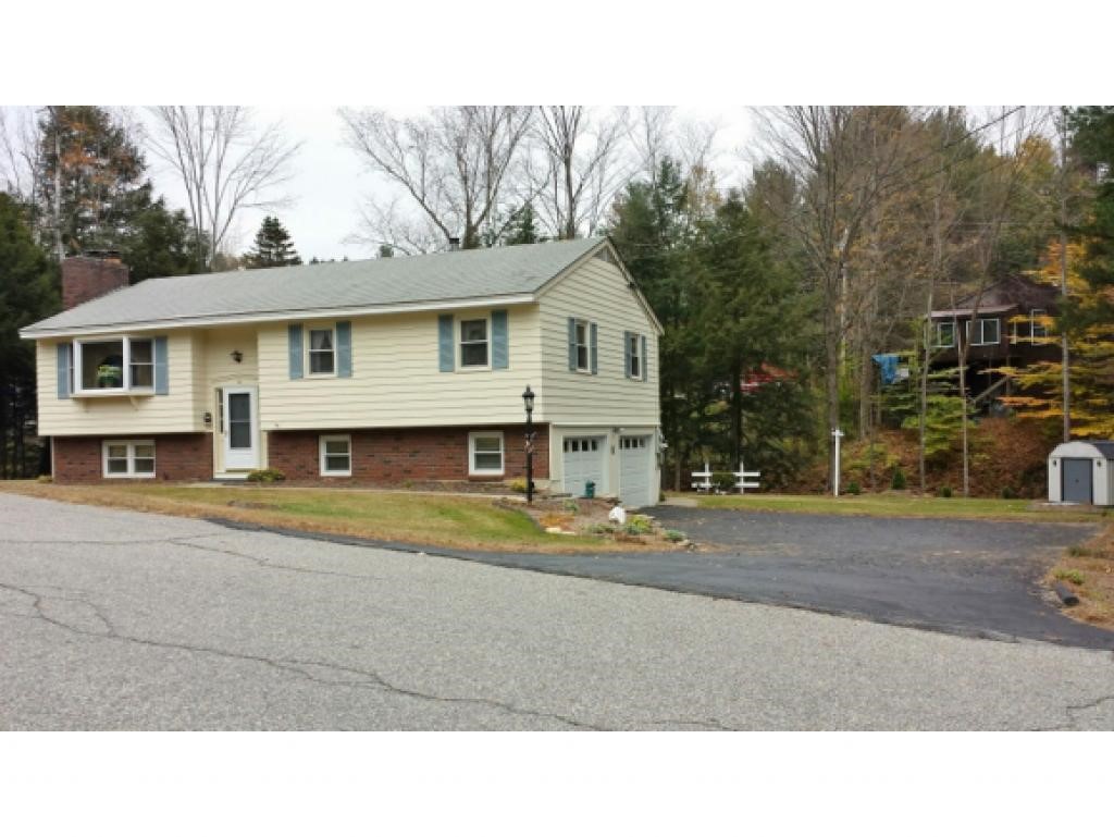 10 Pinewood Avenue Springfield, VT 05156 - Photo 2 of 21