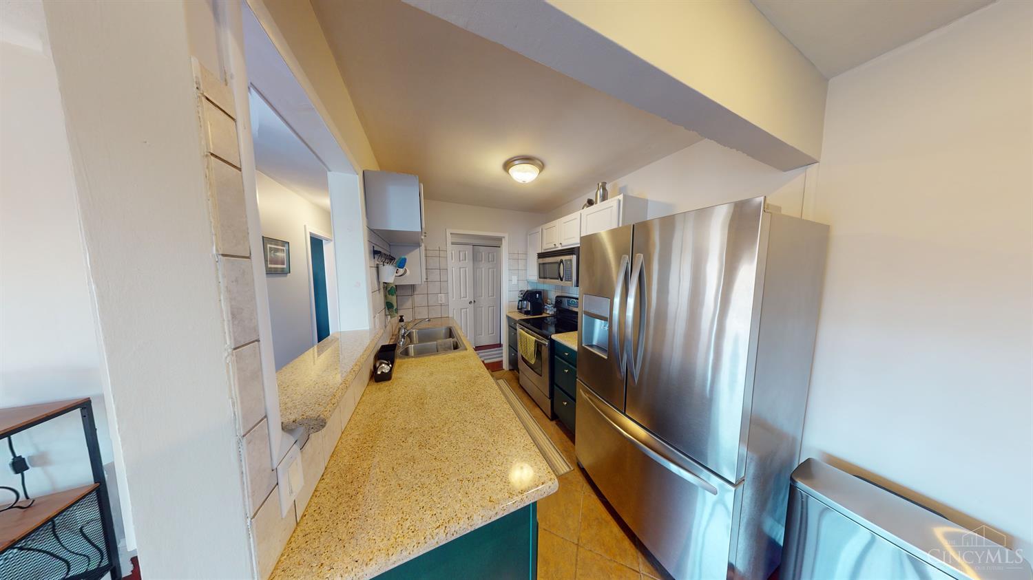 1815 William Howard Taft Road, Unit 903 Cincinnati, OH 45206 - Photo 7 of 29