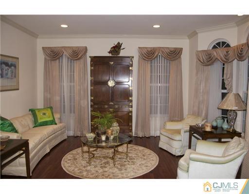 41 Rue Chagall Somerset, NJ 08873 - Photo 3 of 25 Gallery Image 3