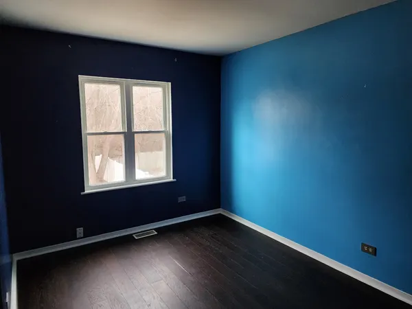 $185,000 | 18108 Fountainbleau Drive, Hazel Crest, IL 60429