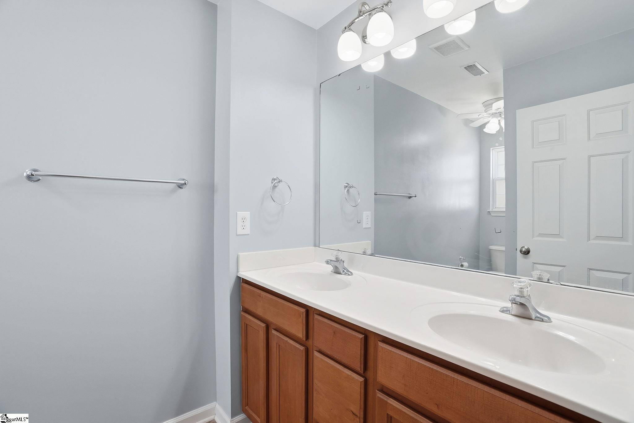 245 Hadley Commons Drive Mauldin, SC 29662 - Photo 21 of 33