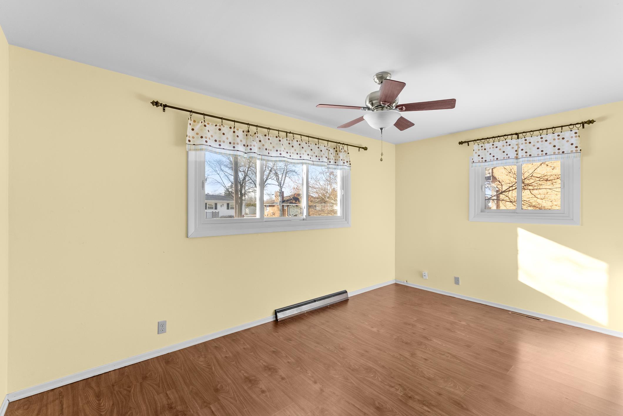 1433 North 23rd Street Manitowoc, WI 54220 - Photo 11 of 27 Bedroom 3