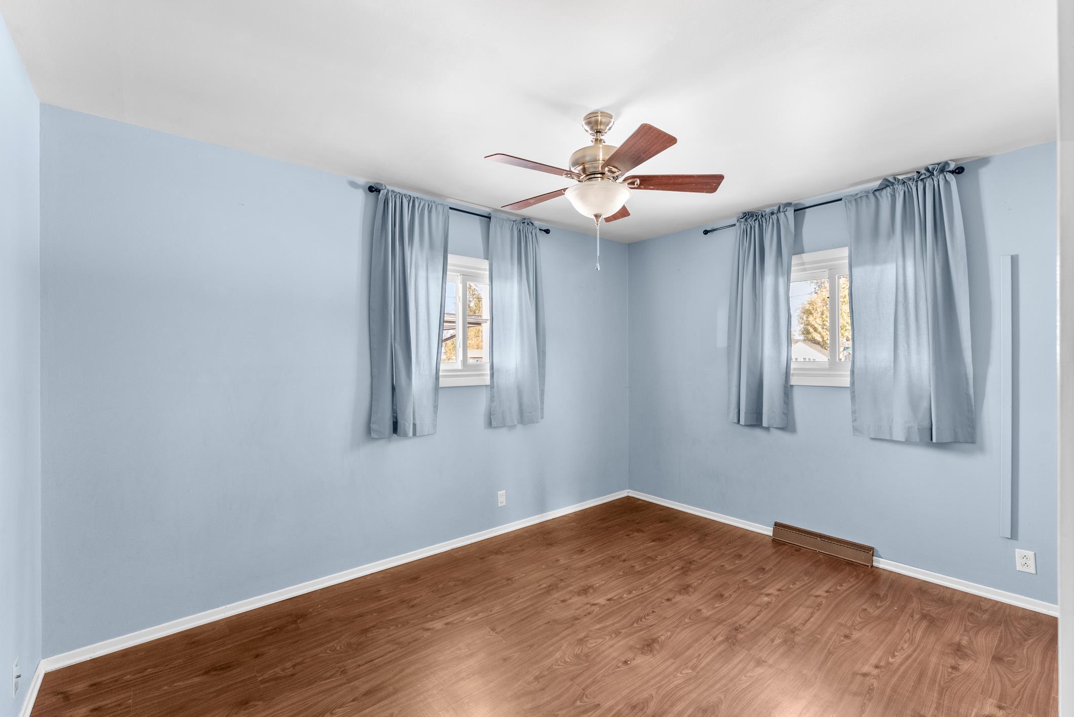 1433 North 23rd Street Manitowoc, WI 54220 - Photo 12 of 27 Updated windows throughout.