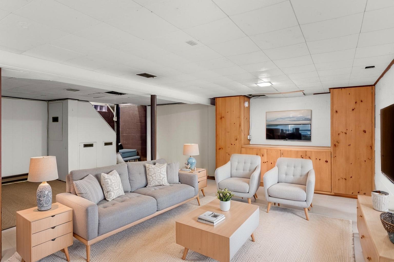 1433 North 23rd Street Manitowoc, WI 54220 - Photo 15 of 27 This photo is staged to show possible furniture placement