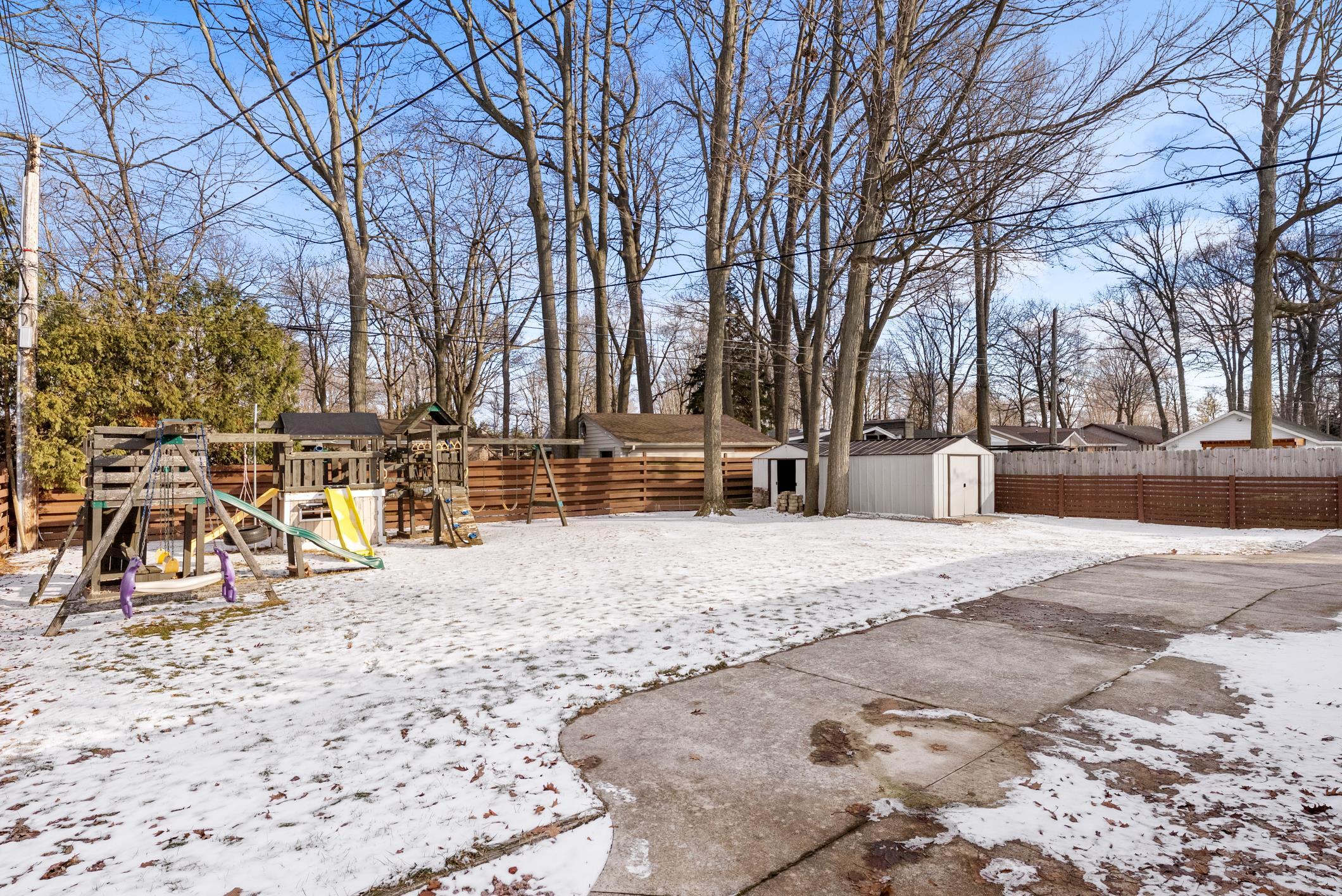 1433 North 23rd Street Manitowoc, WI 54220 - Photo 20 of 27 Park-like yard