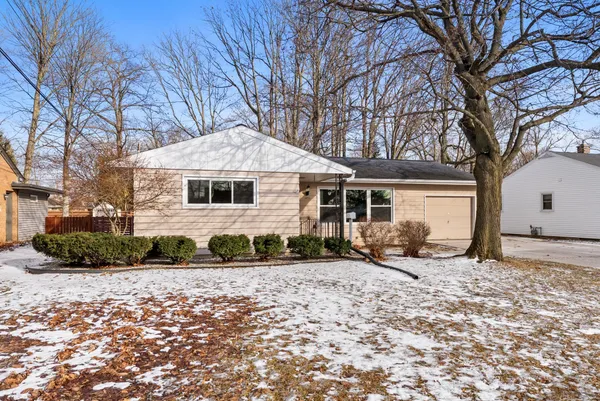 $244,900 | 1433 North 23rd Street, Manitowoc, WI 54220