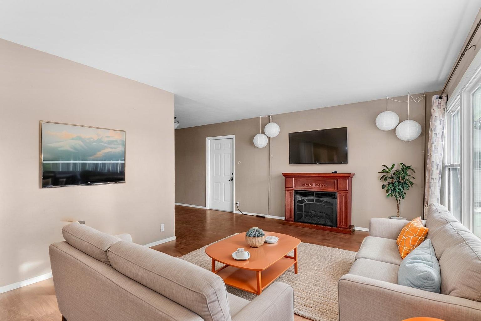 1433 North 23rd Street Manitowoc, WI 54220 - Photo 3 of 27 Staged photo to show possible furniture layout