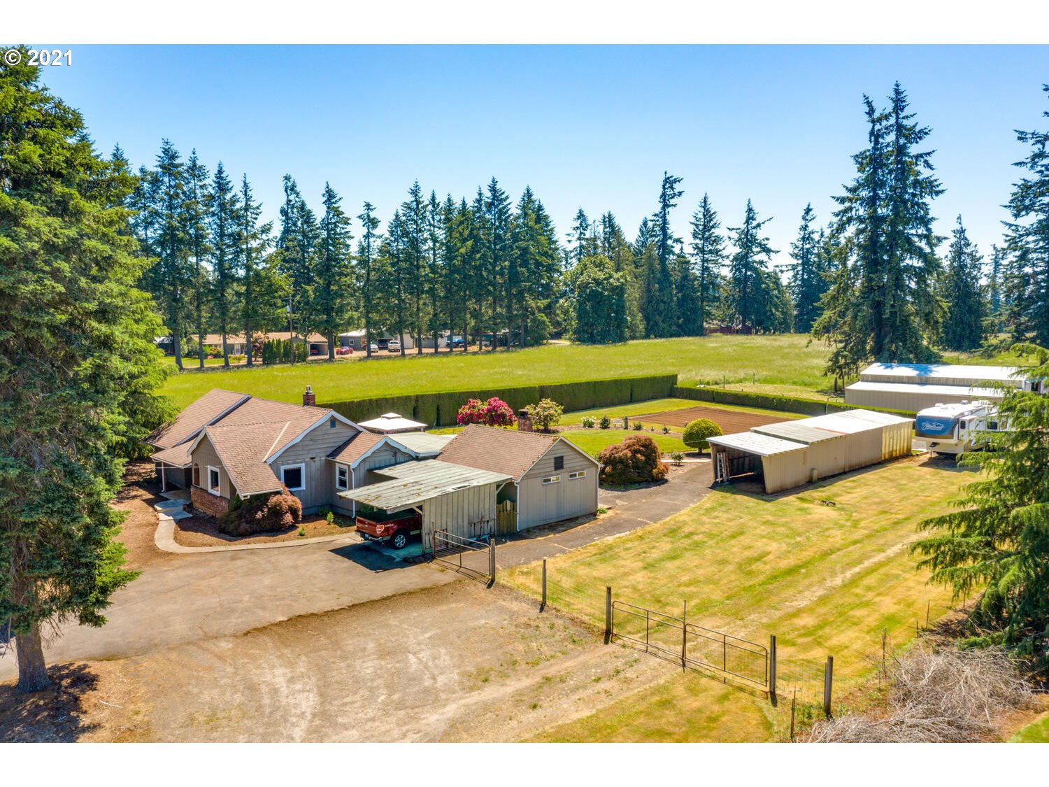16084 South Henrici Road Oregon City, OR 97045 - Photo 1 of 25 Gallery Image 1