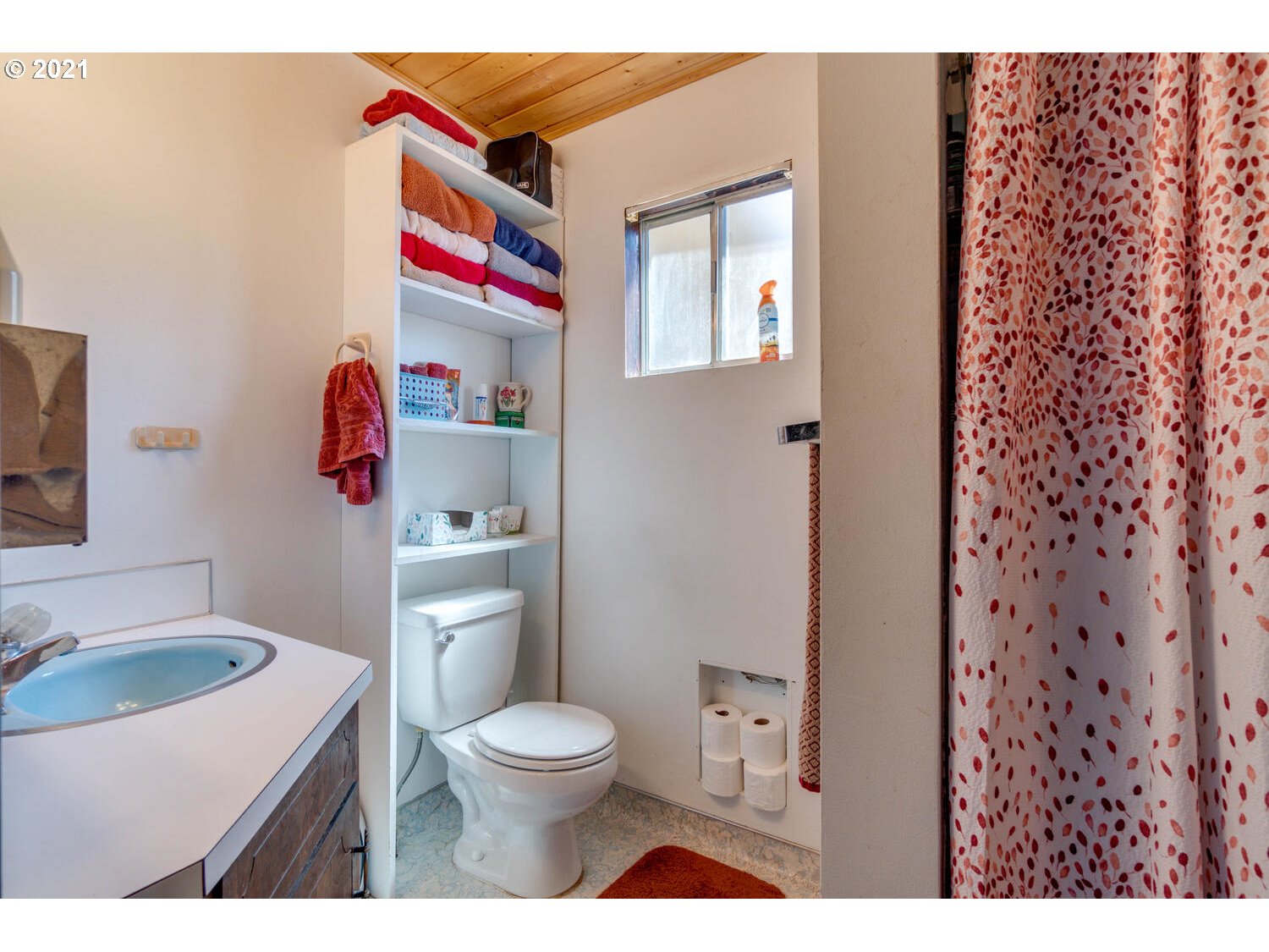 16084 South Henrici Road Oregon City, OR 97045 - Photo 12 of 25 Gallery Image 12