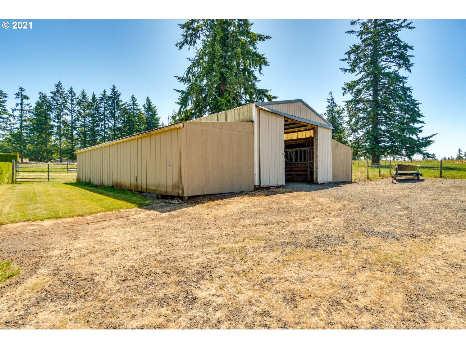 16084 South Henrici Road Oregon City, OR 97045 - Photo 19 of 25 Gallery Image 19