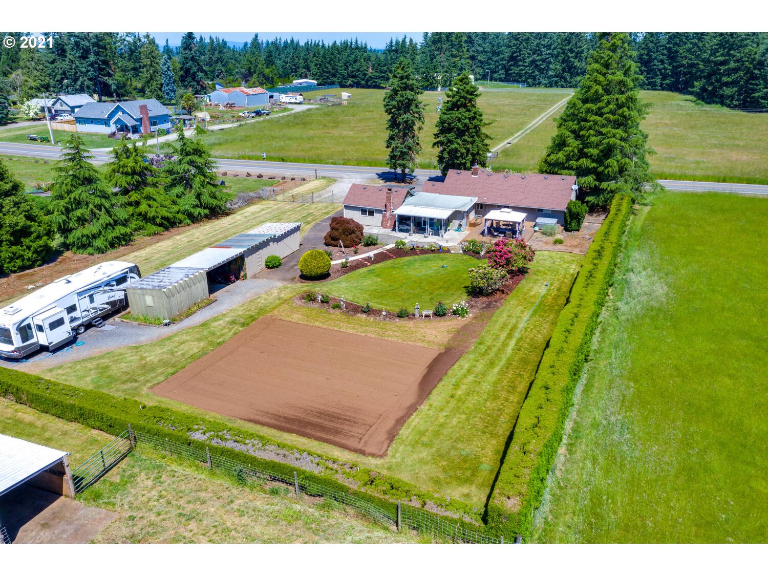 16084 South Henrici Road Oregon City, OR 97045 - Photo 22 of 25 Gallery Image 22
