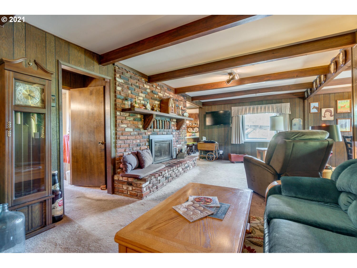 16084 South Henrici Road Oregon City, OR 97045 - Photo 6 of 25 Gallery Image 6