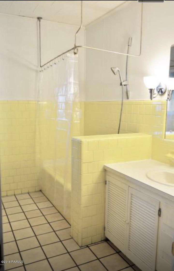 609 West Gloria Switch Road Lafayette, LA 70507 - Photo 17 of 37 Gallery Image 17