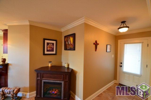 323 Landmark Drive Raceland, LA 70394 - Photo 2 of 14 Entrance