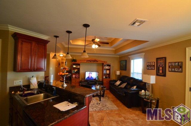 323 Landmark Drive Raceland, LA 70394 - Photo 3 of 14 Living Room