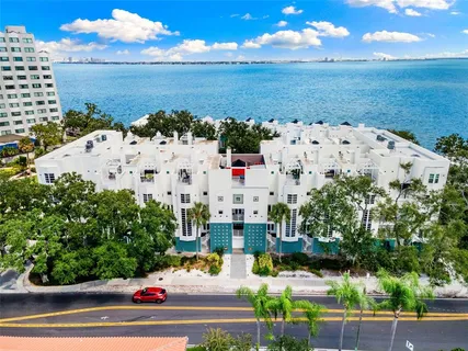 $799,900 | 4950 Bayshore Boulevard, Unit 23, Tampa, FL 33611