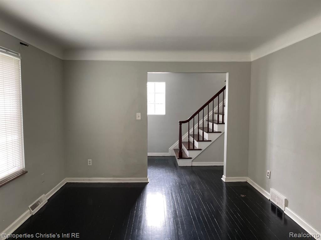 3445 Harvard Road Detroit, MI 48224 - Photo 4 of 13