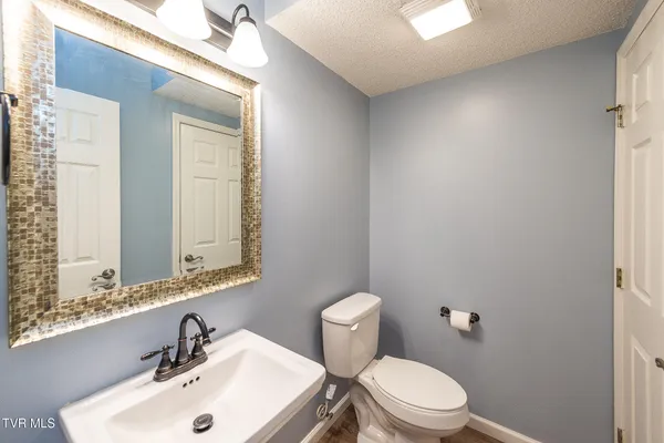 $239,000 | 263 Willowbend Place, Unit 263, Kingsport, TN 37660