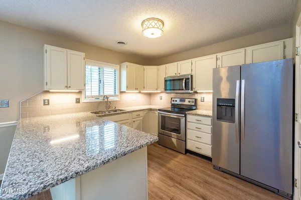 $239,000 | 263 Willowbend Place, Unit 263, Kingsport, TN 37660