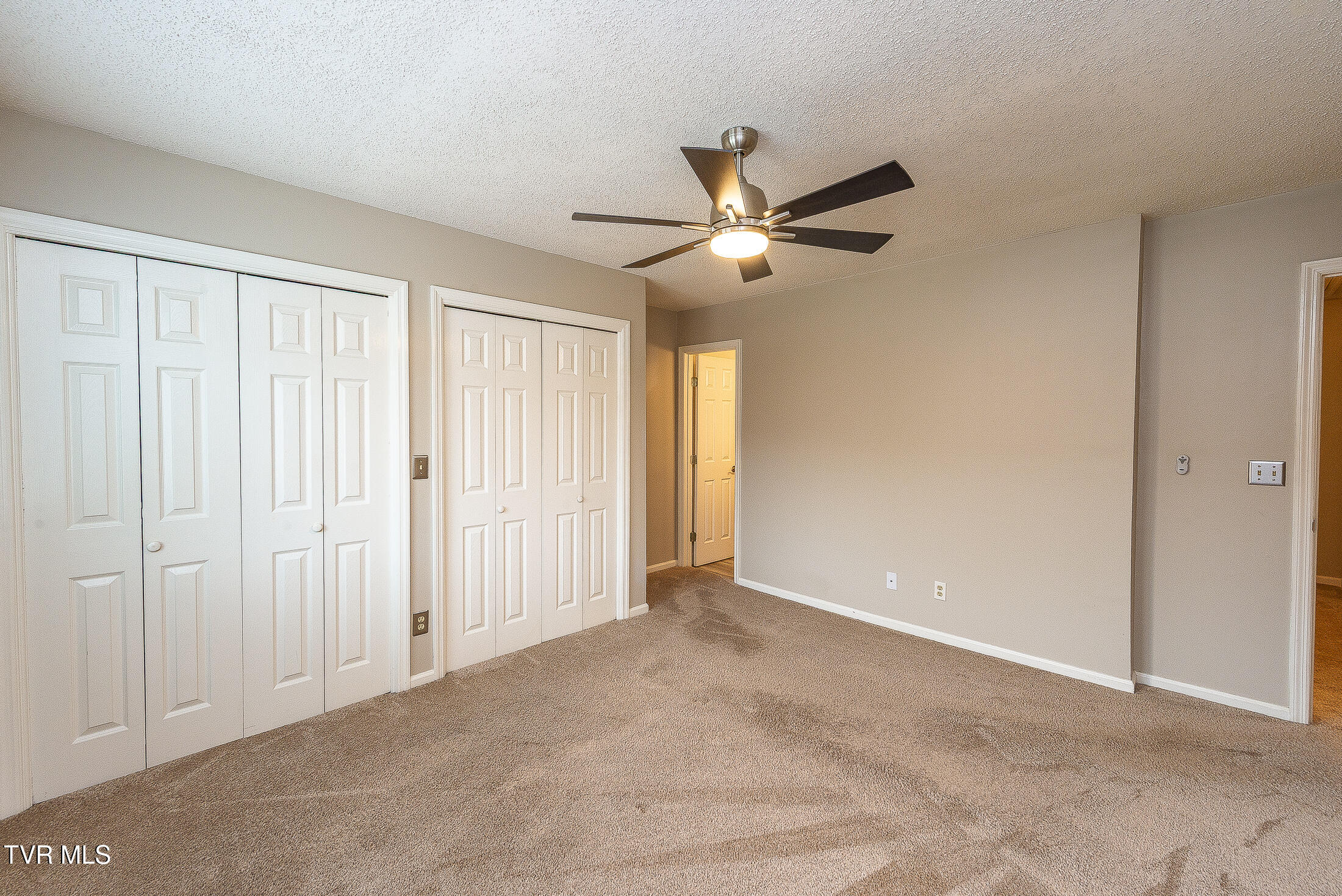 263 Willowbend Place, Unit 263 Kingsport, TN 37660 - Photo 24 of 41 DSC_6900