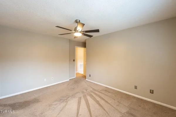 $239,000 | 263 Willowbend Place, Unit 263, Kingsport, TN 37660