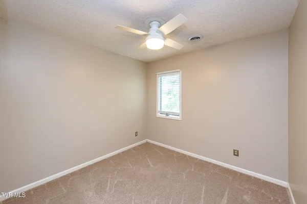 $239,000 | 263 Willowbend Place, Unit 263, Kingsport, TN 37660