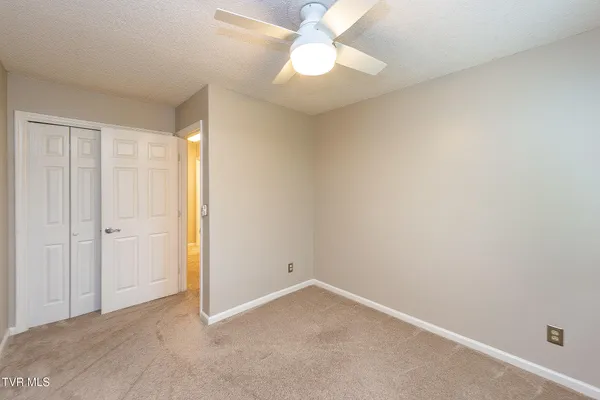 $239,000 | 263 Willowbend Place, Unit 263, Kingsport, TN 37660