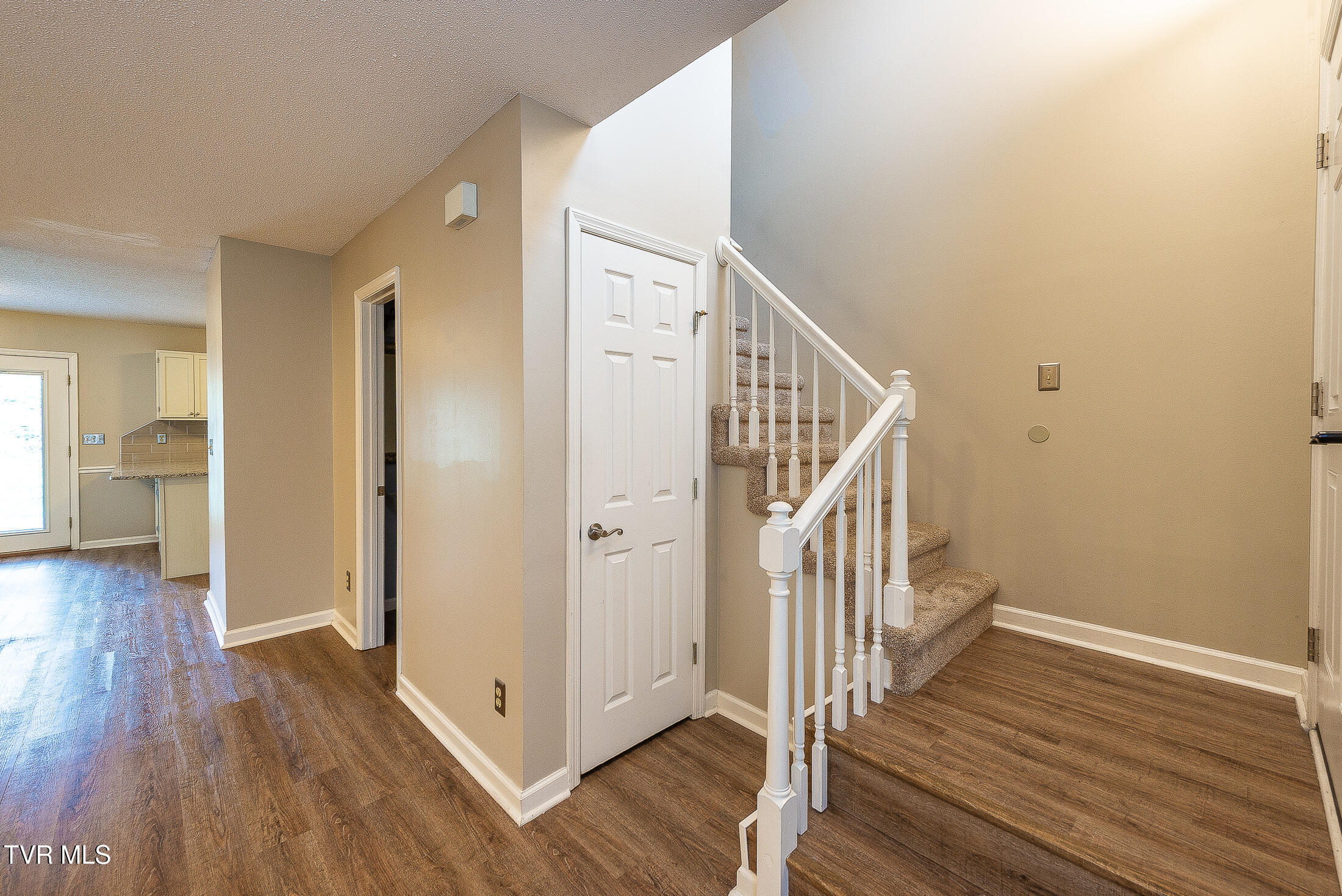 263 Willowbend Place, Unit 263 Kingsport, TN 37660 - Photo 34 of 41 DSC_6935