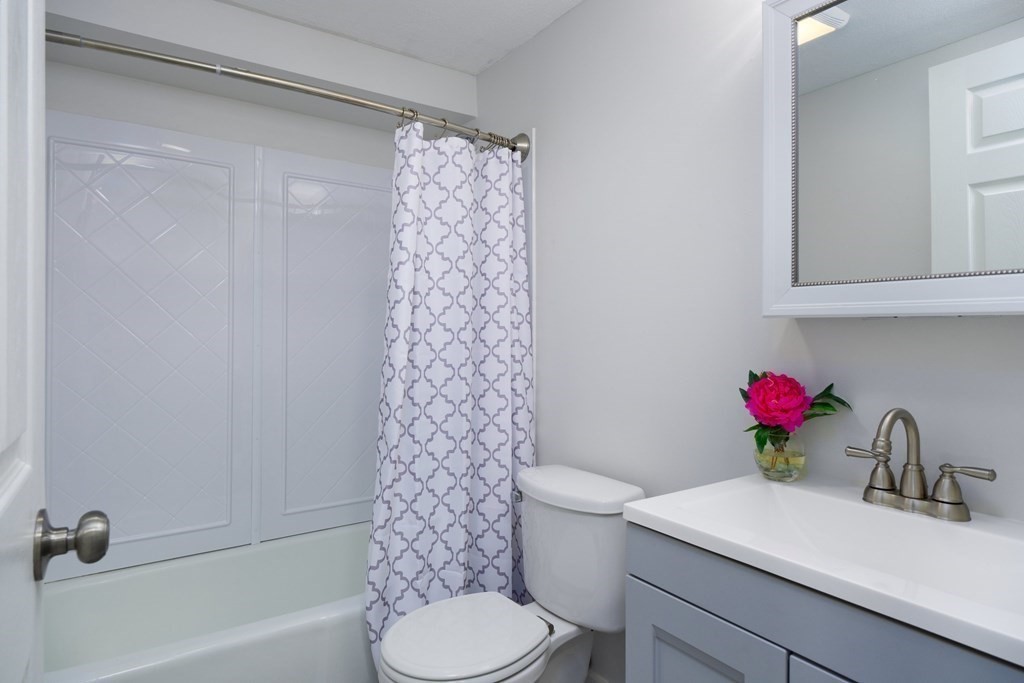 119 Pilgrim Road, Unit 119 Haverhill, MA 01832 - Photo 31 of 38 Gallery Image 31