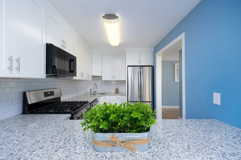 119 Pilgrim Road, Unit 119 Haverhill, MA 01832 - Photo 8 of 38 Gallery Image 8